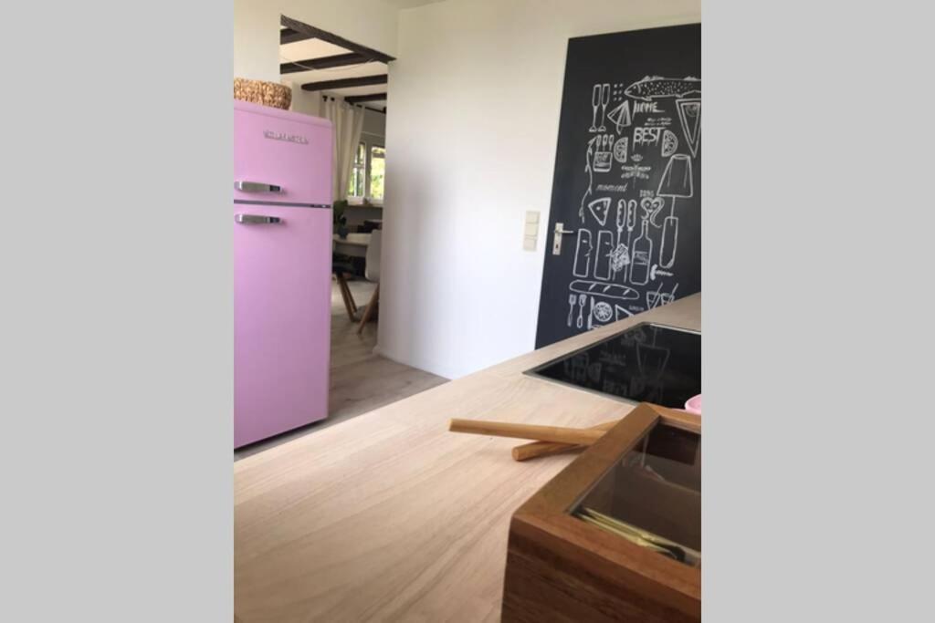 Wunderschöne Wohnung mit Blick auf die Weinberge Neustadt an der Weinstraße Exterior foto